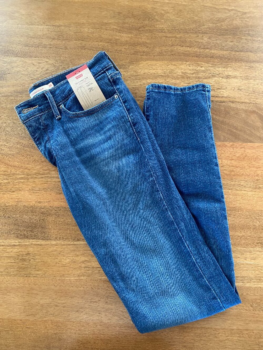 Levi's 312 Shaping Slim Jeans
